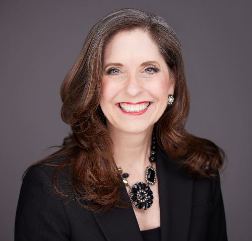 #231: Traveling Internationally? Experience Toastmasters on Vacation– Maureen Zappala cover image