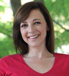 Toastmasters Podcast #064: Susan Cain, The Power In Being Who You Are cover image