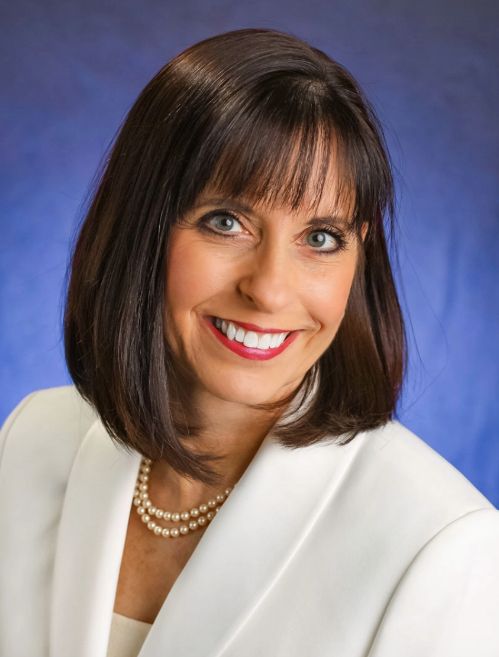 #152: Building Meaningful Connections – Maureen Zappala, DTM cover image