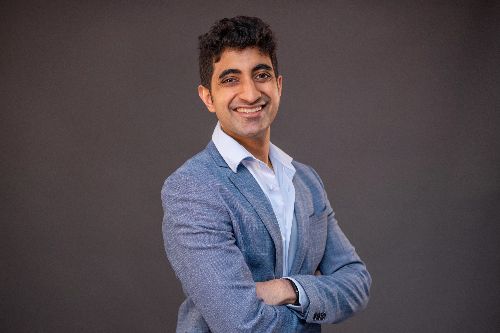 #241: AI, Authenticity, and…Stand-Up Comedy?—Aman Chopra cover image