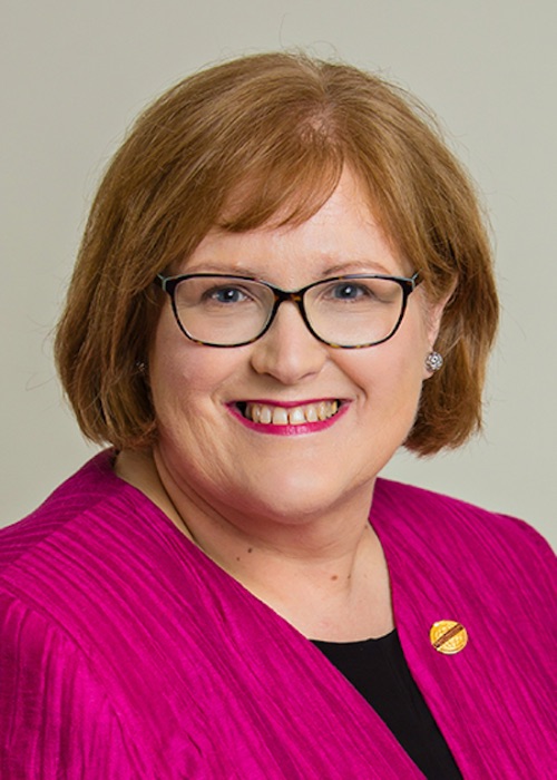 #270: Celebrating Women in Leadership and Toastmasters' Impact – Morag Mathieson cover image