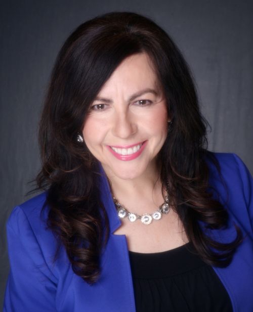 Toastmasters Podcast #127: Spanish Bilingual Podcast—Veronica Corona, CC cover image