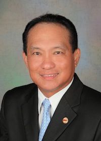#063: Meet John Lau, DTM, 2012 Toastmasters International President cover image