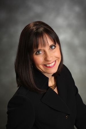 Toastmasters Podcast #103: Maureen Zappala, DTM, on Goal Setting and Mentoring cover image
